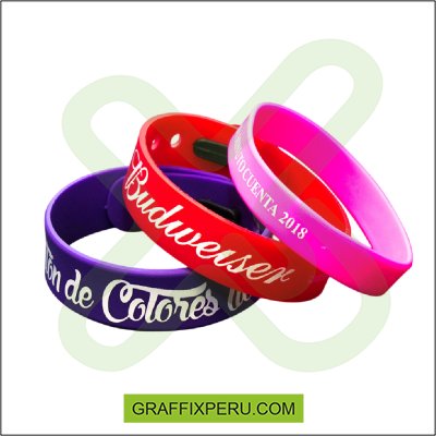 PULSERA DE GOMA CON BROCHE